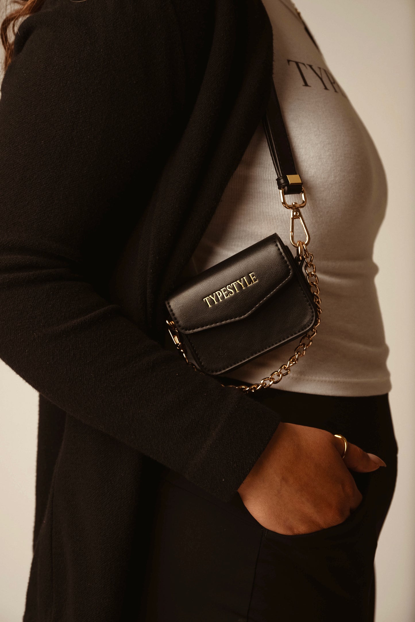 The Signature Satchel-Black